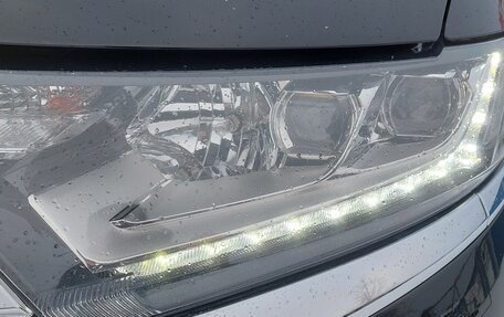 Mitsubishi Outlander III рестайлинг 3, 2018 год, 2 490 000 рублей, 3 фотография