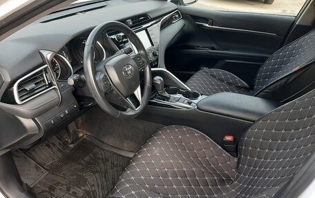 Toyota Camry, 2020 год, 3 170 000 рублей, 14 фотография