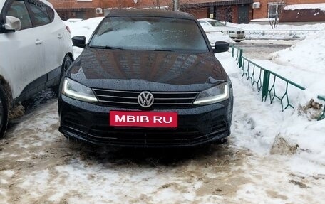 Volkswagen Jetta VI, 2017 год, 1 490 000 рублей, 2 фотография