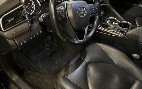 Toyota Camry, 2019 год, 3 000 000 рублей, 5 фотография