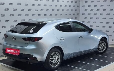 Mazda 3, 2019 год, 1 740 000 рублей, 2 фотография