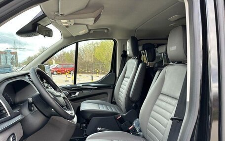 Ford Tourneo Custom I рестайлинг, 2023 год, 5 900 000 рублей, 7 фотография
