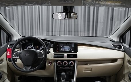 Mitsubishi Xpander, 2023 год, 2 700 000 рублей, 26 фотография