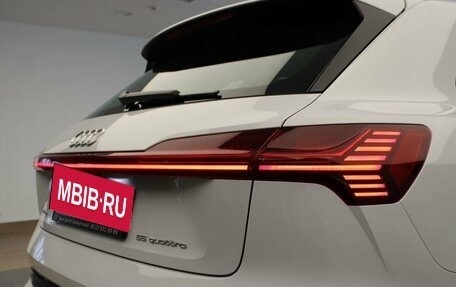Audi e-tron I, 2021 год, 6 900 000 рублей, 38 фотография