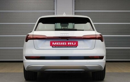 Audi e-tron I, 2021 год, 6 900 000 рублей, 40 фотография