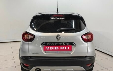 Renault Kaptur I рестайлинг, 2017 год, 1 348 000 рублей, 4 фотография