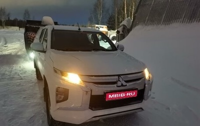 Mitsubishi L200 IV рестайлинг, 2019 год, 2 300 000 рублей, 1 фотография
