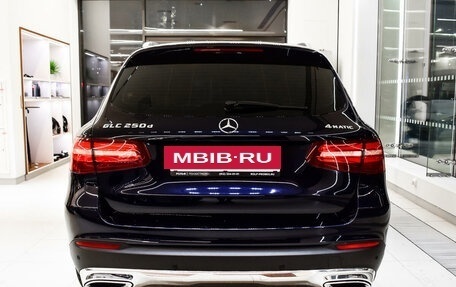 Mercedes-Benz GLC, 2015 год, 3 220 000 рублей, 5 фотография