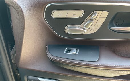Mercedes-Benz V-Класс, 2015 год, 3 200 000 рублей, 9 фотография