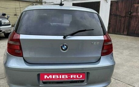 BMW 1 серия, 2009 год, 920 000 рублей, 14 фотография