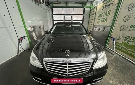 Mercedes-Benz S-Класс, 2012 год, 2 100 000 рублей, 10 фотография