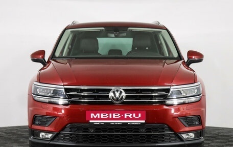 Volkswagen Tiguan II, 2018 год, 2 697 000 рублей, 2 фотография