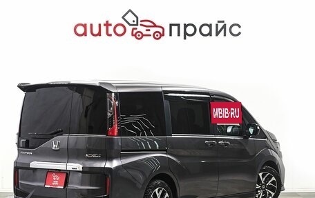 Honda Stepwgn IV, 2017 год, 2 567 000 рублей, 7 фотография