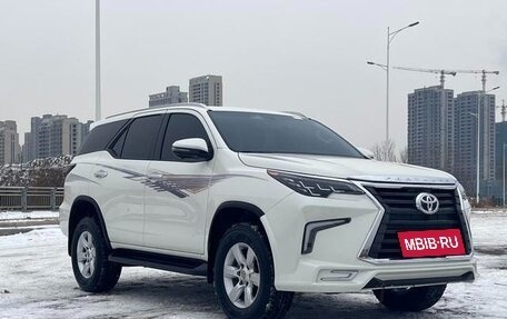 Toyota Fortuner II, 2019 год, 3 584 000 рублей, 3 фотография