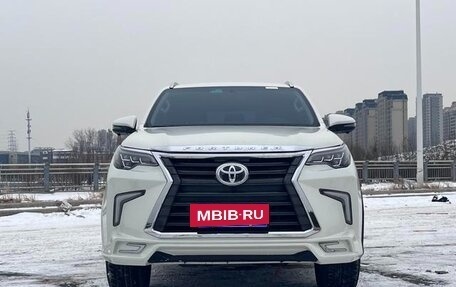 Toyota Fortuner II, 2019 год, 3 584 000 рублей, 2 фотография