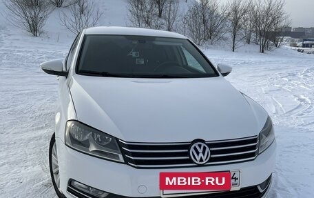 Volkswagen Passat B7, 2013 год, 1 290 000 рублей, 2 фотография