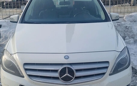 Mercedes-Benz B-Класс, 2014 год, 1 319 000 рублей, 3 фотография