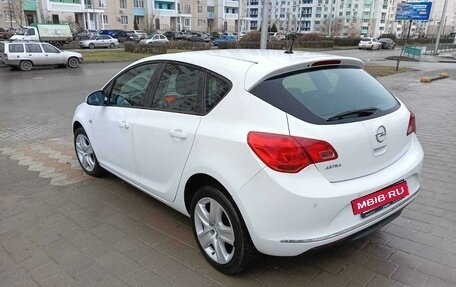 Opel Astra J, 2013 год, 1 090 000 рублей, 2 фотография