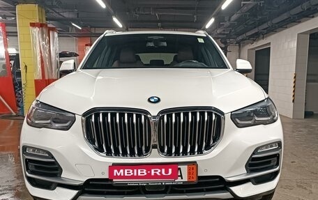 BMW X5, 2021 год, 6 490 000 рублей, 2 фотография