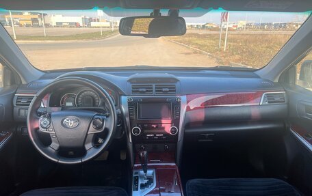 Toyota Camry, 2014 год, 1 780 000 рублей, 5 фотография