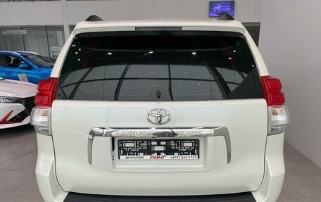Toyota Land Cruiser Prado 150 рестайлинг 2, 2010 год, 2 749 000 рублей, 5 фотография
