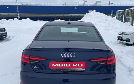 Audi A4, 2019 год, 2 650 000 рублей, 4 фотография