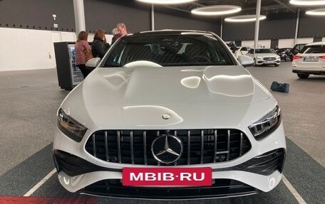 Mercedes-Benz A-Класс AMG, 2023 год, 6 000 000 рублей, 2 фотография