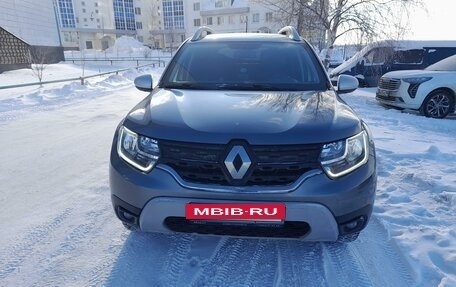 Renault Duster, 2022 год, 2 200 000 рублей, 5 фотография
