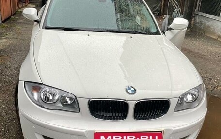BMW 1 серия, 2011 год, 1 090 000 рублей, 5 фотография