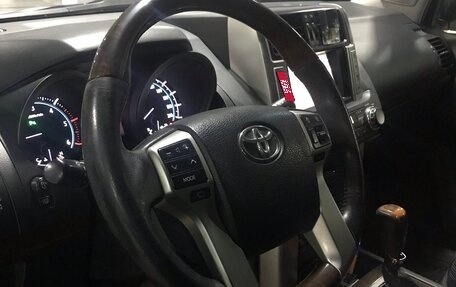 Toyota Land Cruiser Prado 150 рестайлинг 2, 2011 год, 2 897 000 рублей, 5 фотография