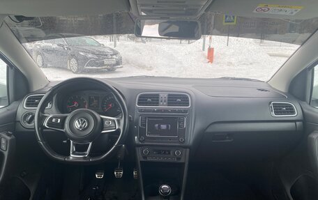 Volkswagen Polo VI (EU Market), 2018 год, 850 000 рублей, 13 фотография
