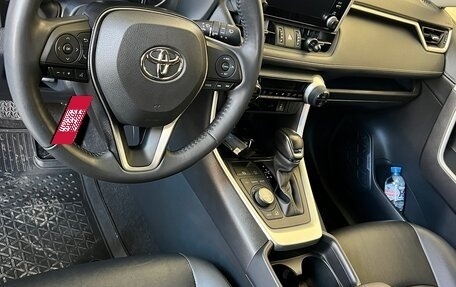 Toyota RAV4, 2021 год, 3 840 000 рублей, 19 фотография