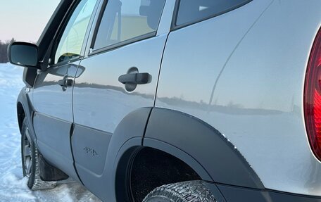 Chevrolet Niva I рестайлинг, 2019 год, 1 030 000 рублей, 24 фотография