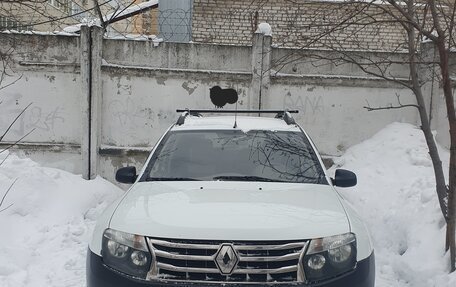 Renault Duster I рестайлинг, 2014 год, 1 000 000 рублей, 4 фотография