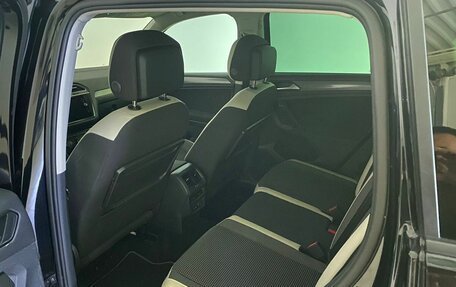 Volkswagen Tiguan II, 2019 год, 3 150 000 рублей, 22 фотография