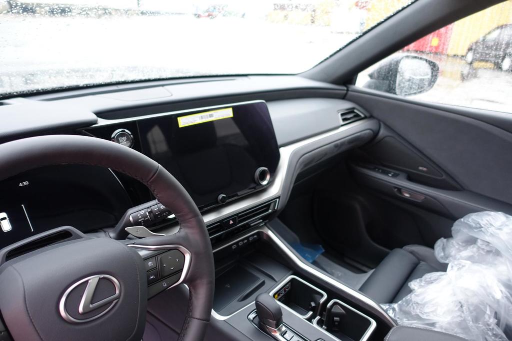 Lexus TX, 2023 год, 12 000 000 рублей, 14 фотография