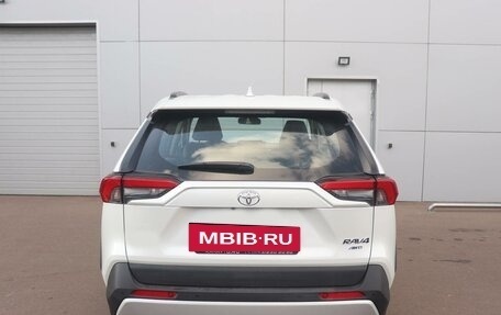 Toyota RAV4, 2023 год, 5 500 000 рублей, 9 фотография