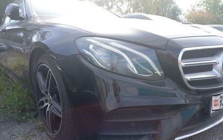 Mercedes-Benz E-Класс, 2016 год, 3 300 000 рублей, 9 фотография