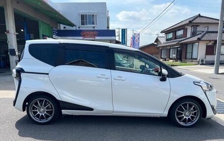 Toyota Sienta II, 2020 год, 1 290 000 рублей, 4 фотография
