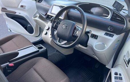 Toyota Sienta II, 2020 год, 1 290 000 рублей, 9 фотография