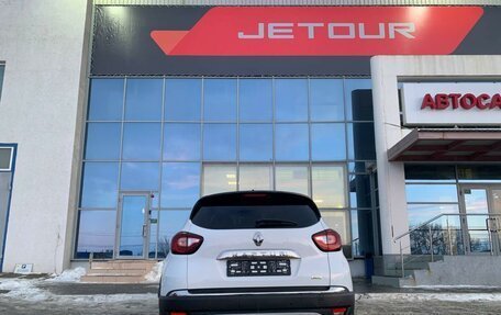 Renault Kaptur I рестайлинг, 2017 год, 1 895 000 рублей, 3 фотография