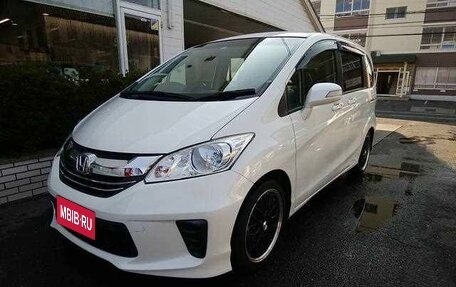 Honda Freed I, 2015 год, 748 000 рублей, 1 фотография