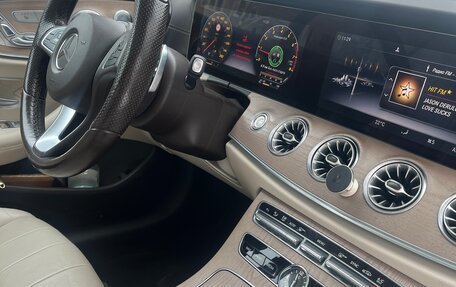 Mercedes-Benz E-Класс, 2017 год, 4 100 000 рублей, 6 фотография