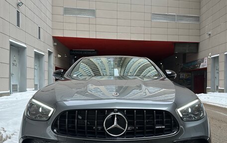 Mercedes-Benz E-Класс AMG, 2022 год, 13 040 000 рублей, 2 фотография