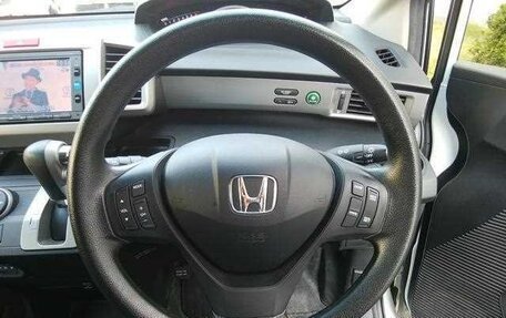 Honda Freed I, 2015 год, 748 000 рублей, 10 фотография