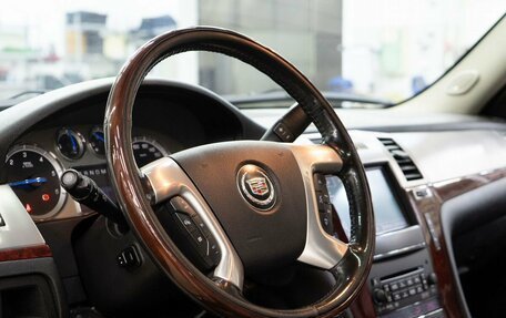 Cadillac Escalade III, 2011 год, 2 197 000 рублей, 7 фотография