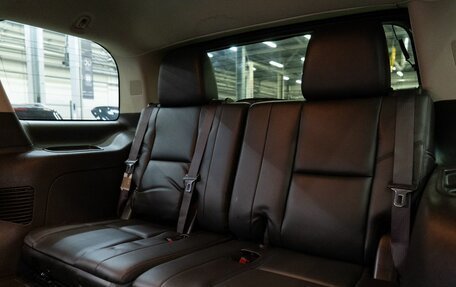 Cadillac Escalade III, 2011 год, 2 197 000 рублей, 10 фотография
