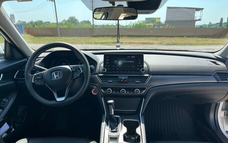 Honda Accord IX рестайлинг, 2019 год, 2 280 000 рублей, 16 фотография