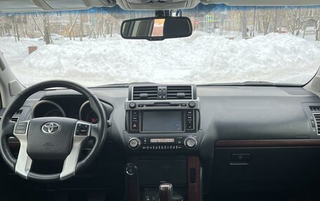 Toyota Land Cruiser Prado 150 рестайлинг 2, 2013 год, 4 690 000 рублей, 17 фотография