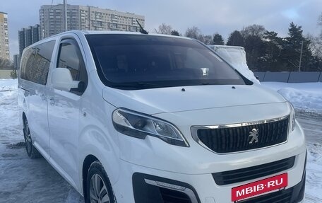 Peugeot Traveller I, 2018 год, 3 300 000 рублей, 3 фотография